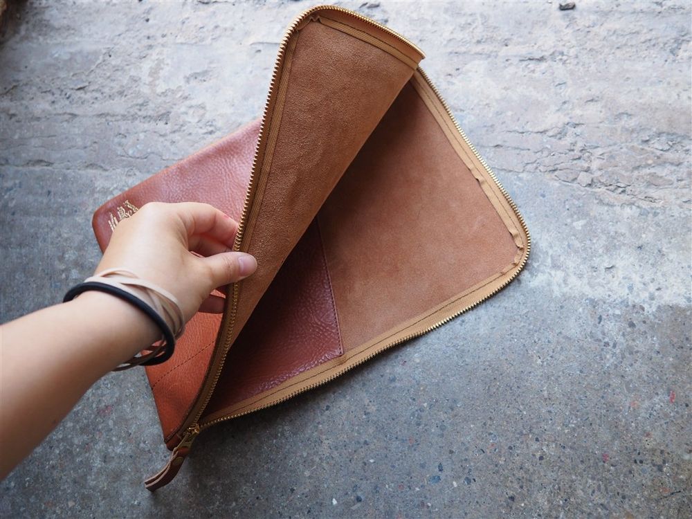 <b>PRE-ORDER</b> - The Superior Labor - Leather Portfolio - Light Brown (A4) - Image 3
