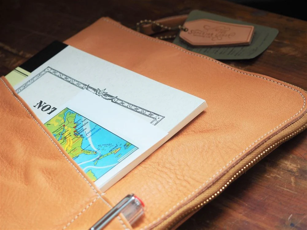 <b>PRE-ORDER</b> - The Superior Labor - Leather Portfolio - Natural (A4) - Image 5