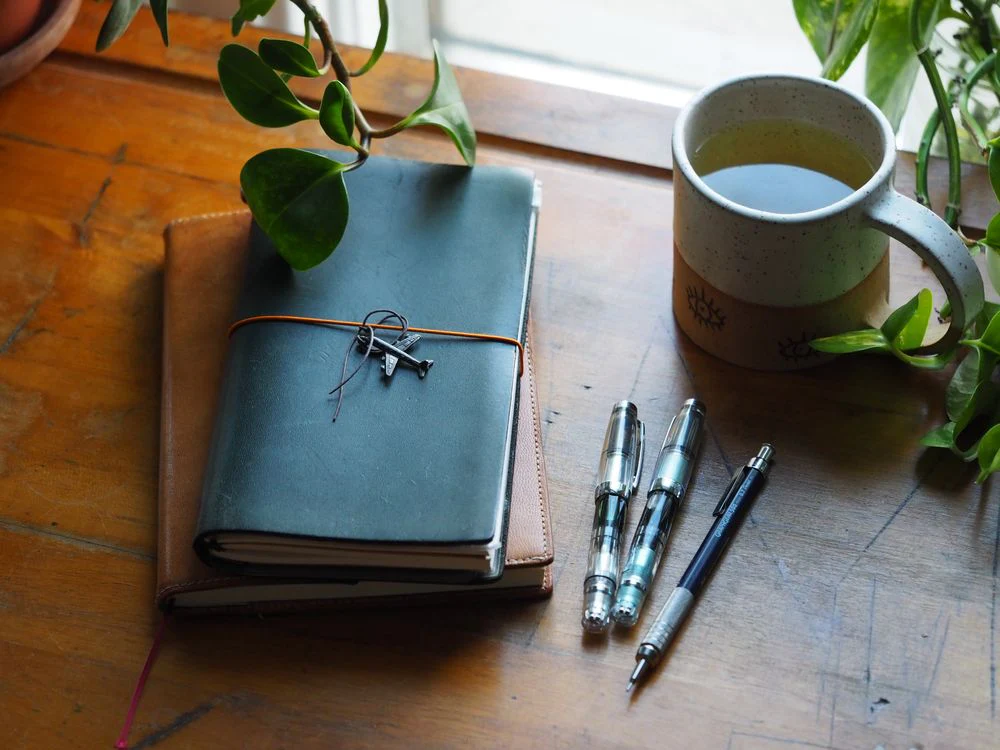 Traveler's Notebook Regular Size - Blue Leather - Image 4