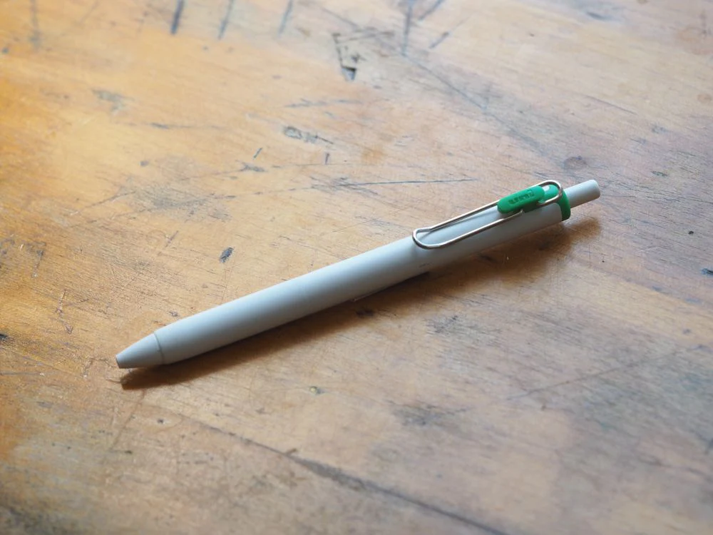Uni-ball One City Pop Gel Pen - 0.5mm - Palm Green