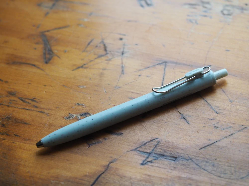 Uni-ball One F Gel Pen - 0.5mm - Earth Texture - Green Grassland