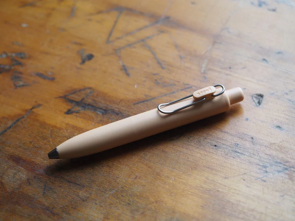 Uni-ball One P Gel Pen - 0.38mm - Peach Milk
