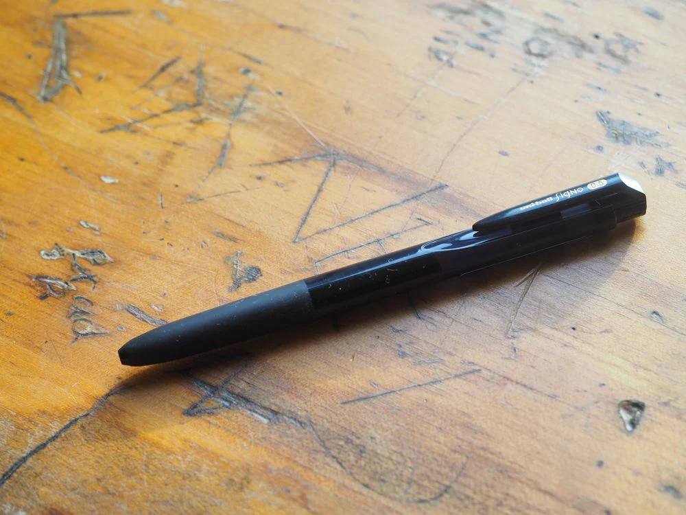 Uni-ball Signo Knock Gel Pen - 0.5mm - Black