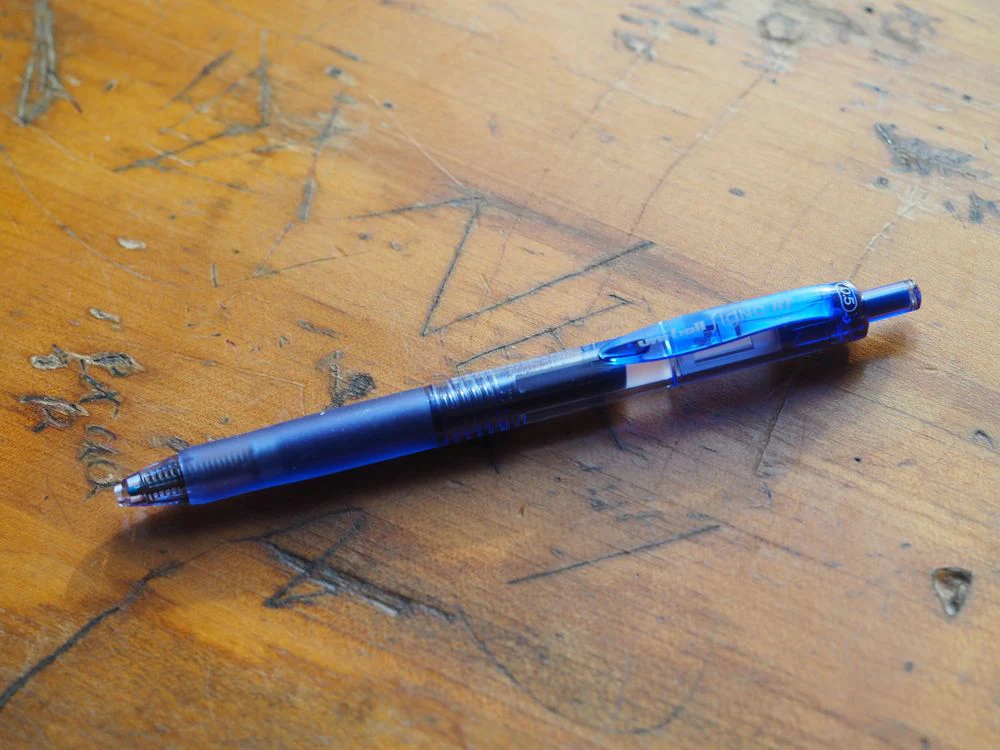 Uni-ball Signo RT Gel Pen - 0.5mm - Blue