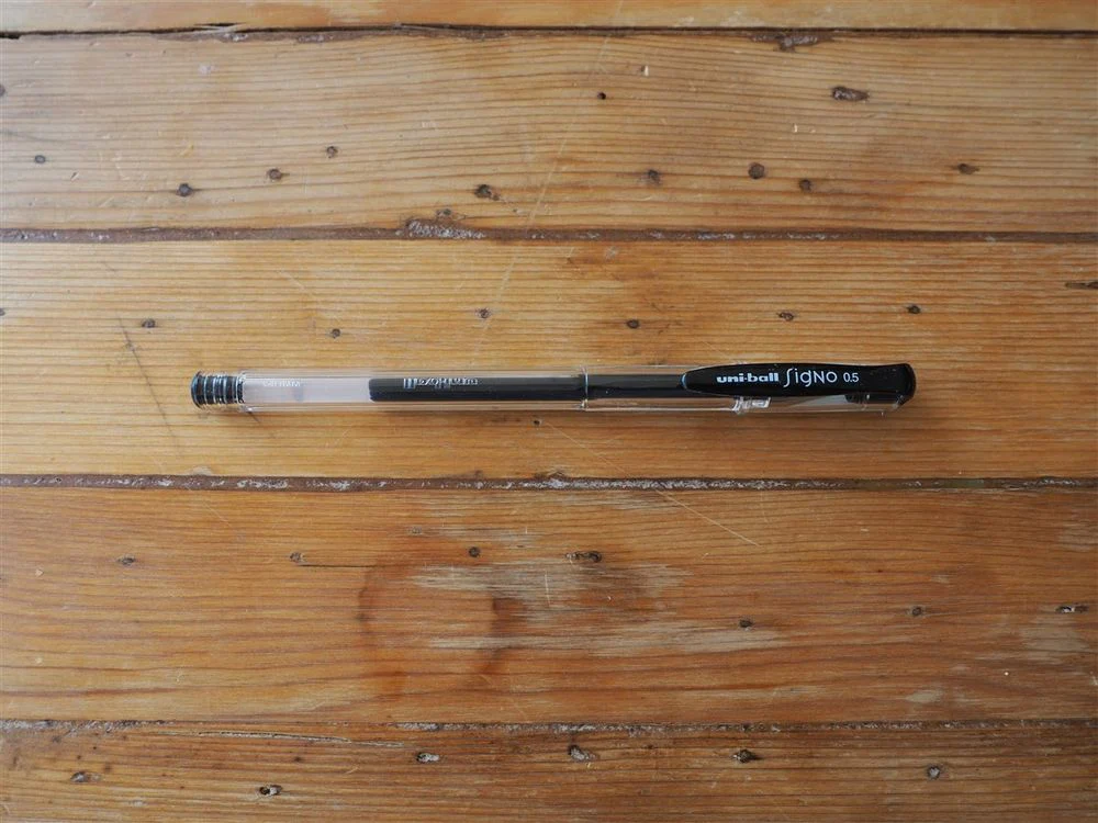 Uni-ball Signo UM-100 Gel Pen - Black