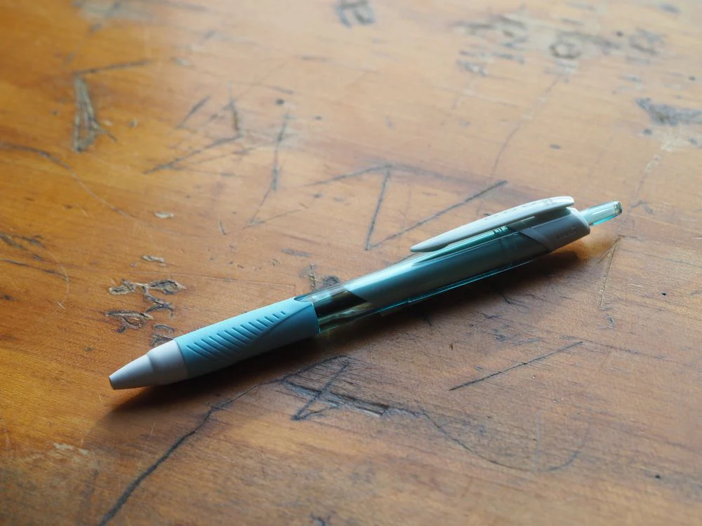 Uni Jetstream Ballpoint Pen - 0.38mm - Sky Blue (Black Ink)