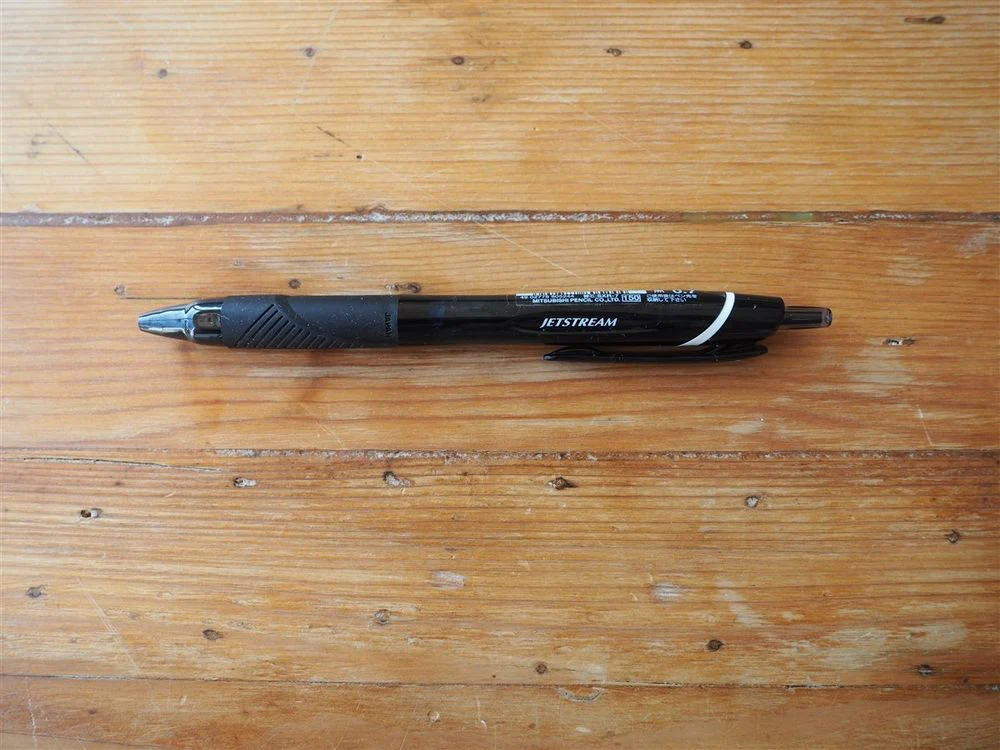 Uni Jetstream Ballpoint Pen - 0.7mm - Black (Black Ink)