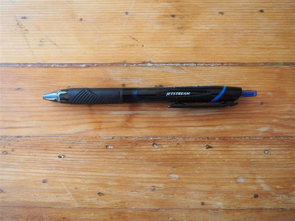 Uni Jetstream Ballpoint Pen - 0.7mm - Black (Blue Ink)