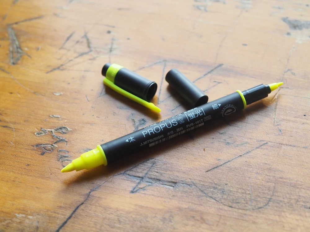 Uni Mitsubishi Propus 2 Double-Sided Highlighter - Yellow